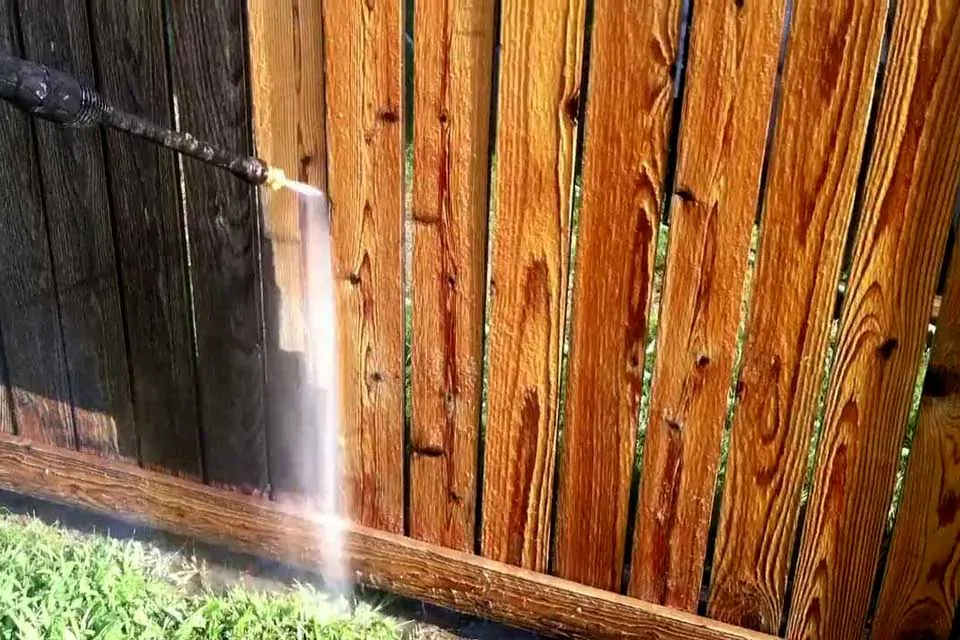 5 Fence Staining Chicago IL