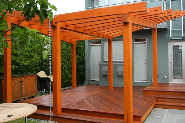 Pergola & Gazebo Staining Deck Cleaning Solution
