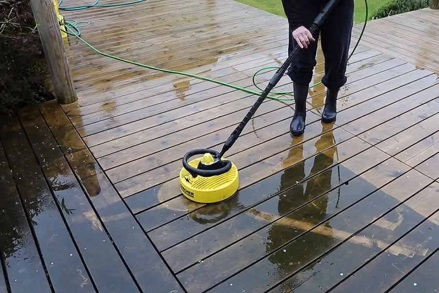 Decks Cleaning